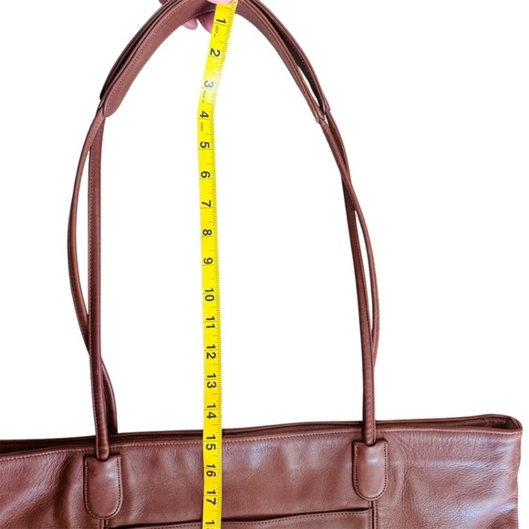 COACH Rare vintage large brown tote with zipper closure - Picture 4 of 16